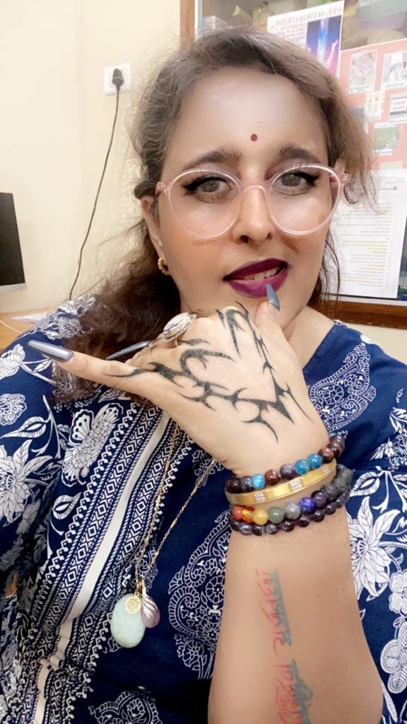 v2smartgrl's tweet photo. Scorpion and you 🤩 https://t.co/qsb3RW0zMK