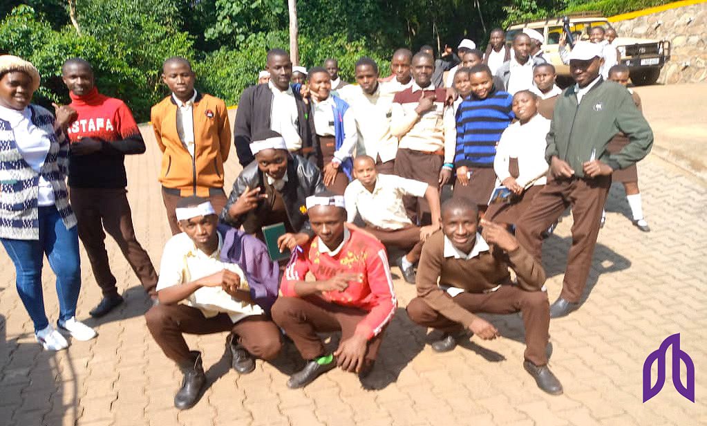 Broadening Perspectives: Nyaka Vocational Secondary School students explore Bwindi Impenetrable Forest and Kayonza Tea Factory on a field trip, gaining practical insights for their studies.

#NyakaLearners #NyakaEducation