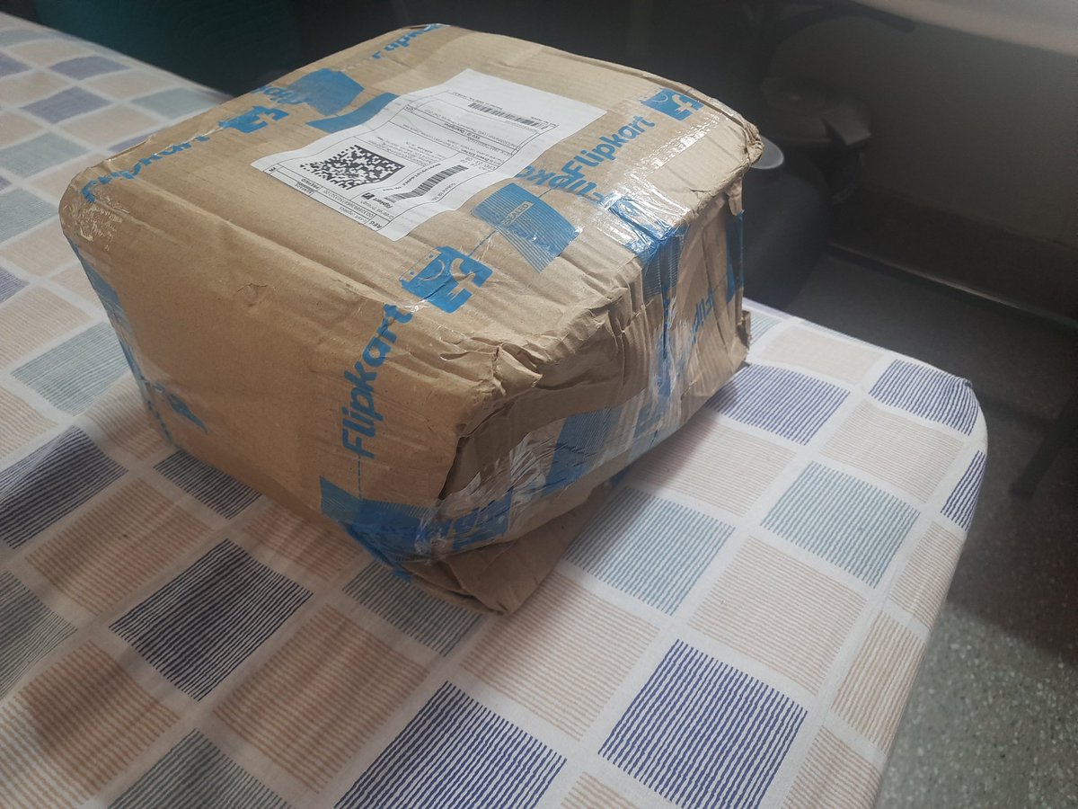 satya_narayen's tweet photo. I was just amazed by Flipkart's product handling. I suspect they have played football with my product.

@Flipkart @flipkartsupport @flipkartsupport  @CimGOI https://t.co/imL5YVGytu