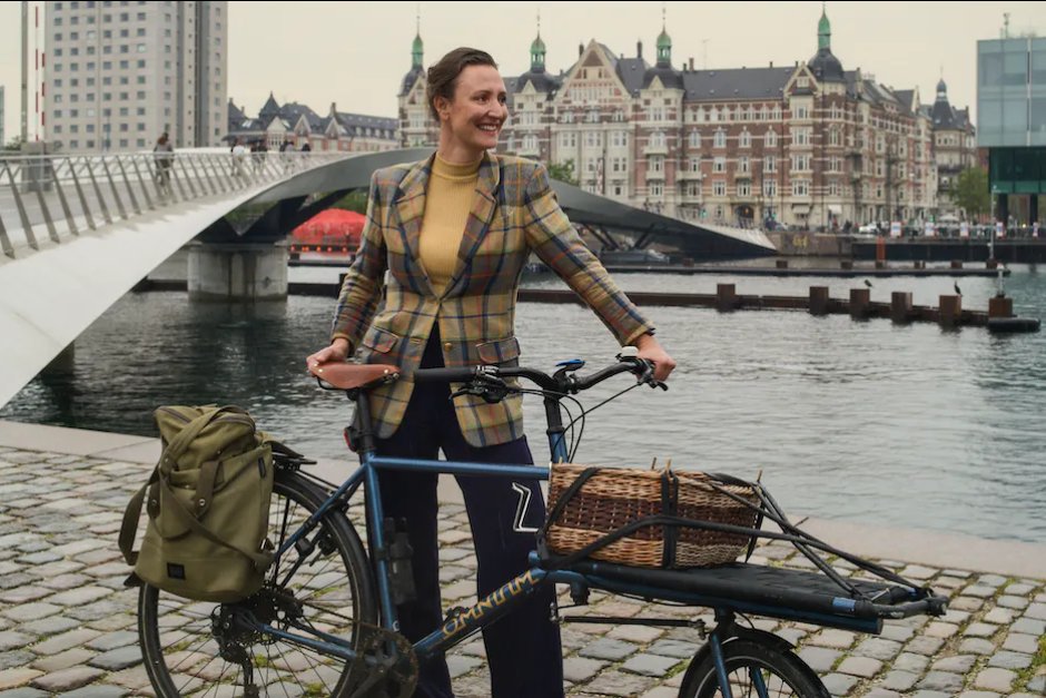 burohappold's tweet image. Cycling, cyclists, #cyclepaths will always be hot topics for a city like #Berlin. In this expert interview with @berlinerzeitung, Sidsel Hjuler, Buro Happold’s global lead active #mobility, gives her take on this aspect of Berlin’s infrastructure. buro.im/47HJ5Js