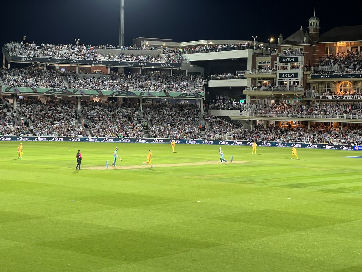 willmonk's tweet photo. Fun at The Hundred last night. A full cricket ground on a Monday night when the franchise only started in 2021 is pretty good going. https://t.co/sOdPsVO4iq