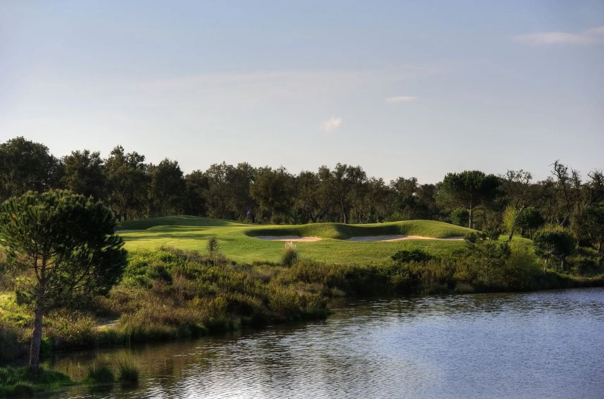 golfers_reviews's tweet photo. Golf review - 🇵🇹 Ribagolfe Lakes

Tags: #golf #golfing #golfcourse #golfballs #golfingworld #golfcoach #golfgame #golfmemories #ribagolfeLakes #peterTownsend #golfPortugal #golfEurope

Played it? Rate it! https://t.co/Rh8TuS3oRt https://t.co/pyy6BAYpau