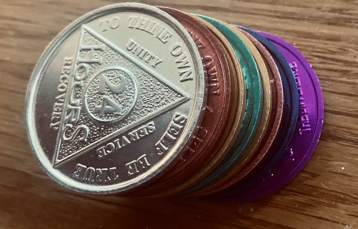 MclarenSusie's tweet photo. Stacking up nicely 
Grateful for my recovery and my sober fam 
#RecoveryPosse #recoverytwitter #AA https://t.co/AjsF0Qjl73