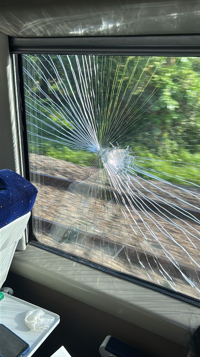 drm_tvc's tweet photo. 🚆🇮🇳Our gift from Indian rlys, to elevate passenger comfort: #VandeBharath! Let's unite to safeguard them, refrain from pelting stones at them & protect fellow travelers. Together, let's protect rly property & prevent damage to ensure smooth journey. #RespectPublicProperty https://t.co/GSCGU5FFPQ