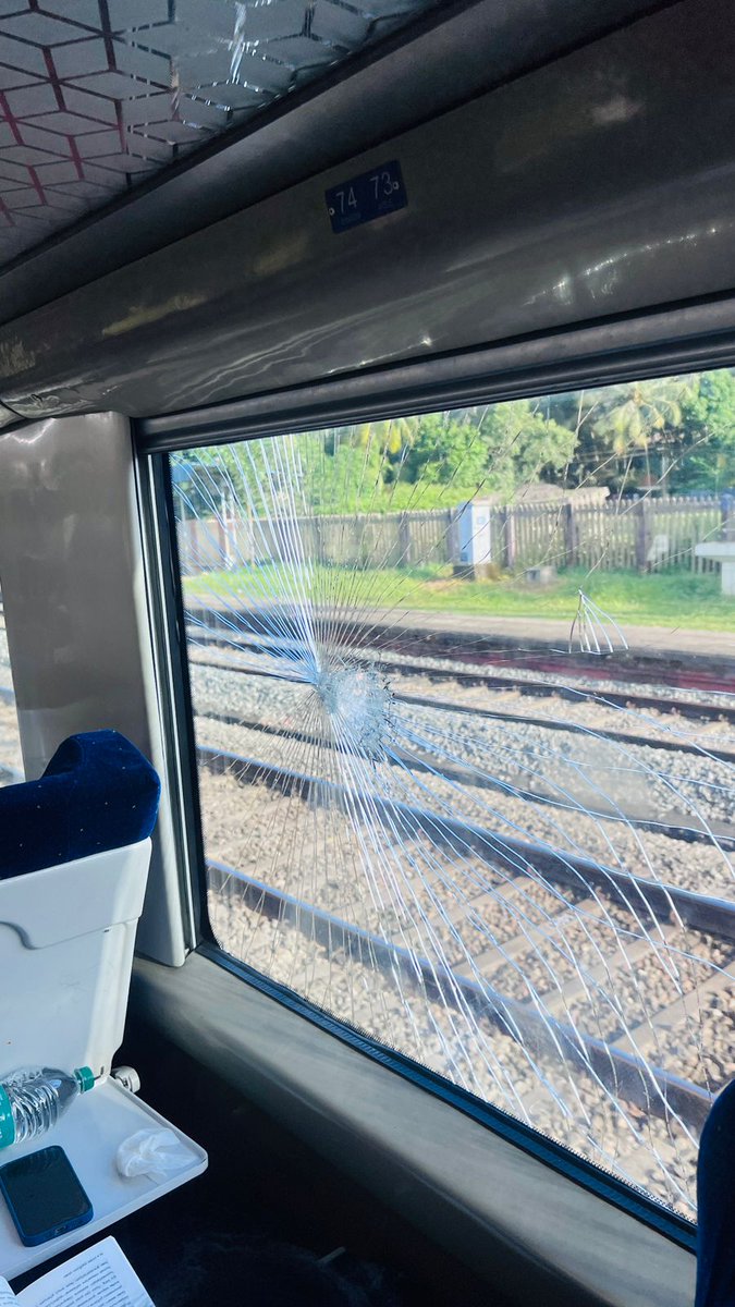 drm_tvc's tweet photo. 🚆🇮🇳Our gift from Indian rlys, to elevate passenger comfort: #VandeBharath! Let's unite to safeguard them, refrain from pelting stones at them & protect fellow travelers. Together, let's protect rly property & prevent damage to ensure smooth journey. #RespectPublicProperty https://t.co/GSCGU5FFPQ