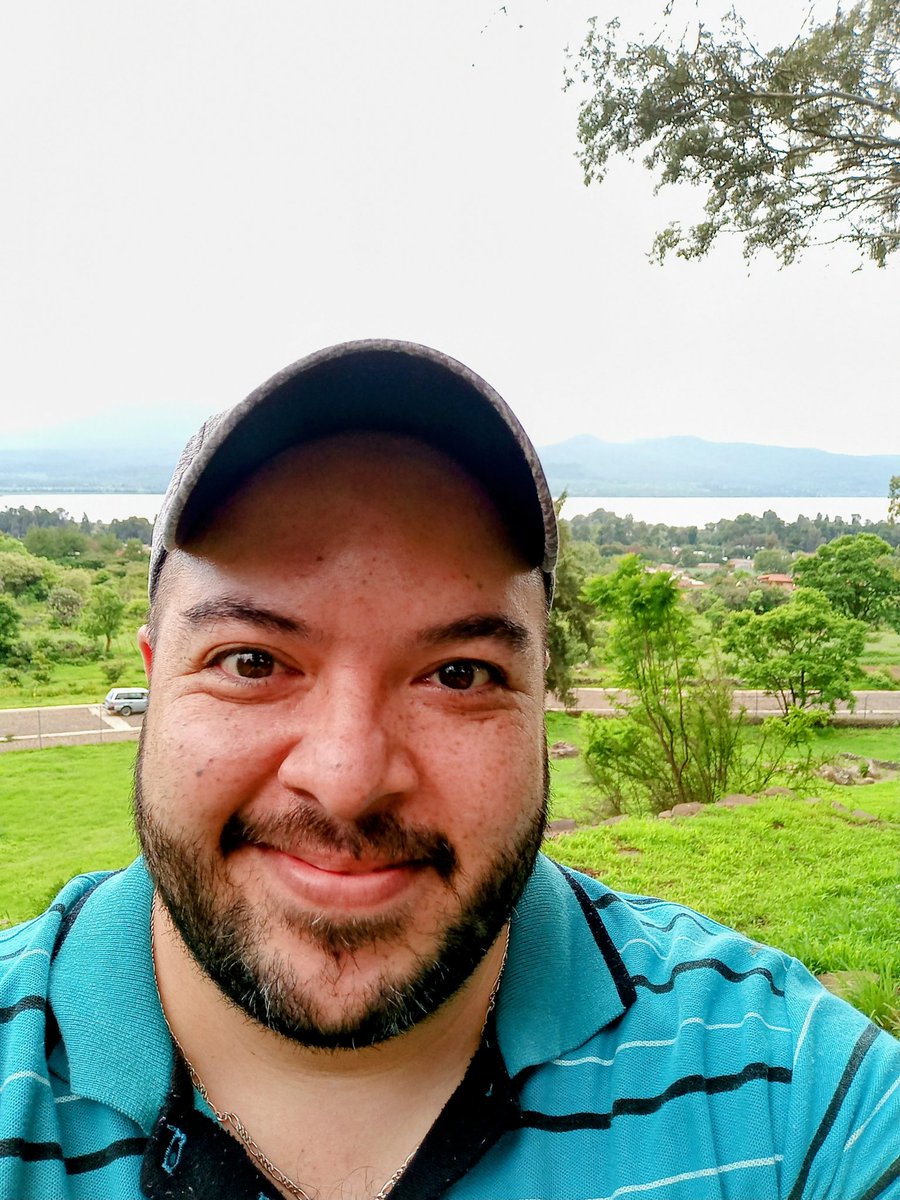 Manucheste's tweet photo. Aquí visitando Michoacán! Espero se encuentren muy bien y no se hayan olvidado de mi, recuerden siempre luchar por lo que quieren y si se caen, se levantan 2 veces! Yo estoy muy bien, trabajando en mi mejor versión, los extraño y los quiero mucho. Les mando un gran abrazo. 💙🦉🫂 https://t.co/dB5cSEfSBp
