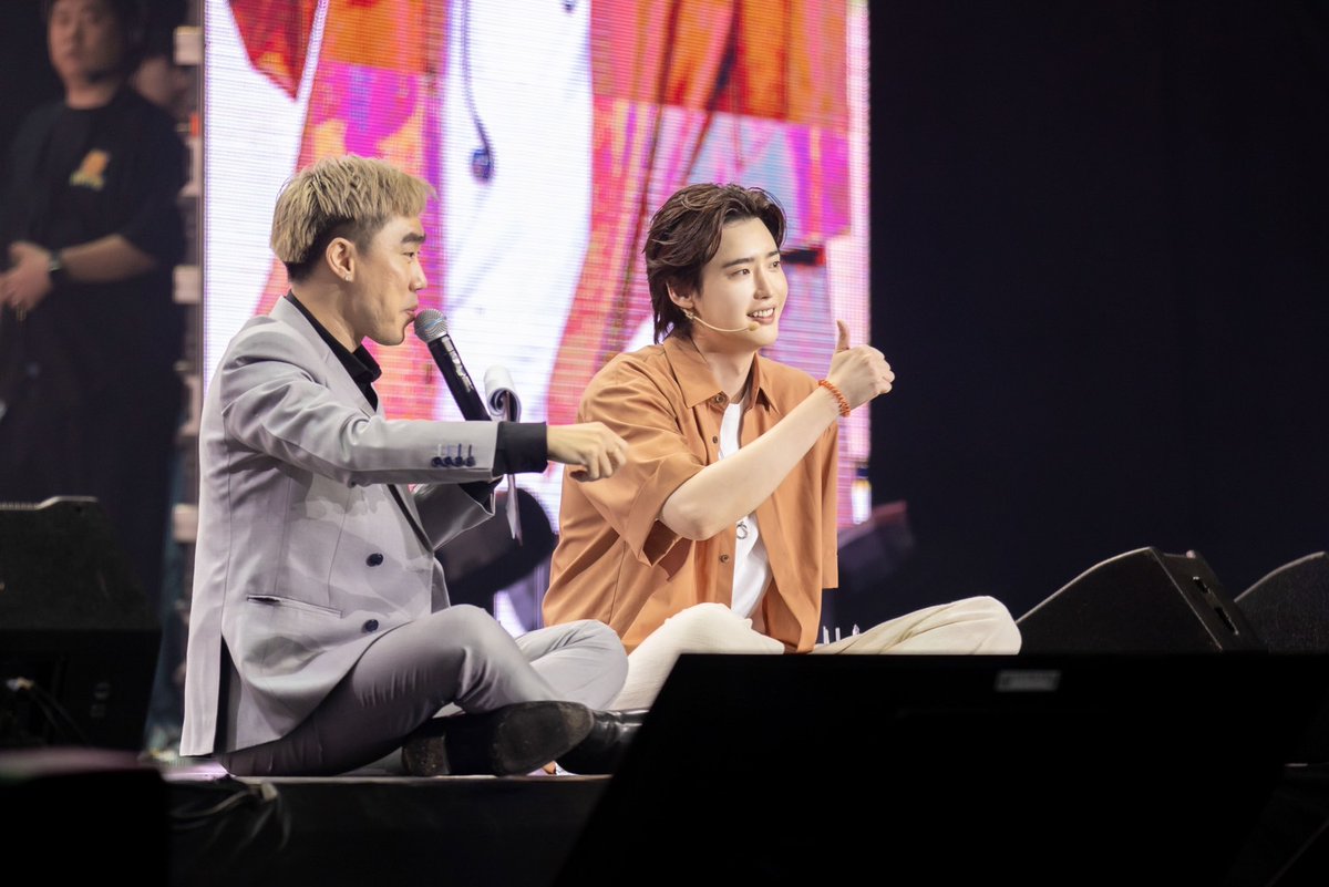 allarea_ent's tweet photo. อบอุ่นหัวใจจนท่วมท้น พร้อมความทรงจำที่แสนสวยงาม กับ “อีจงซอก” ในแฟนมีตติ้ง “Dear. My With”
อ่านต่อ : https://t.co/oQpYErvYPc
#LEEJONGSUK #이종석
#HighZiumstudio
#팬미팅 #FANMEETING
#Dear_My_With
#APPLEWOOD #LJSinBKK
#Bodi #이종석 #Dear_My_With https://t.co/bgkZESbNUG