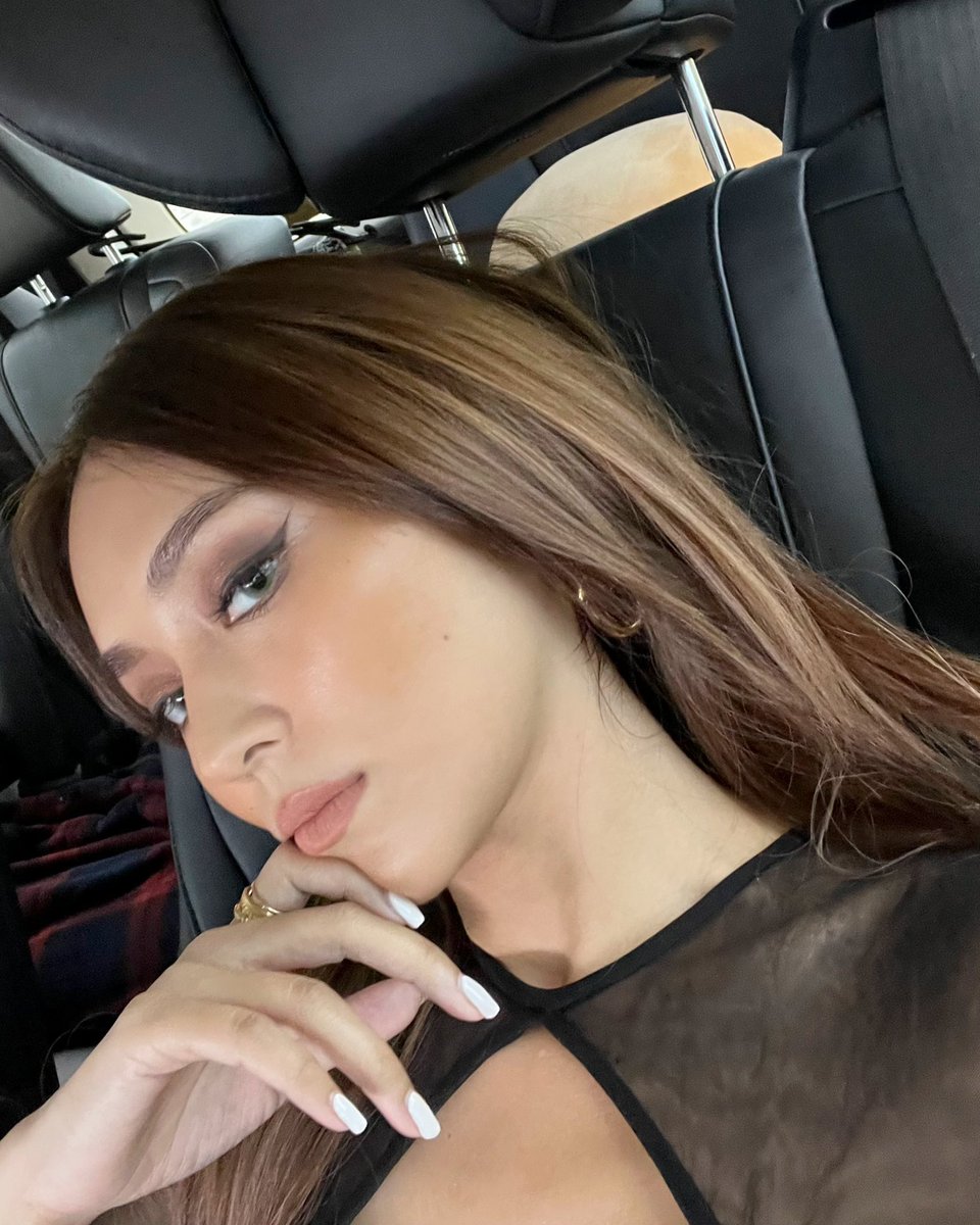 bestkathress's tweet photo. i am: obsessed 😩 https://t.co/Utv6fhJGL6