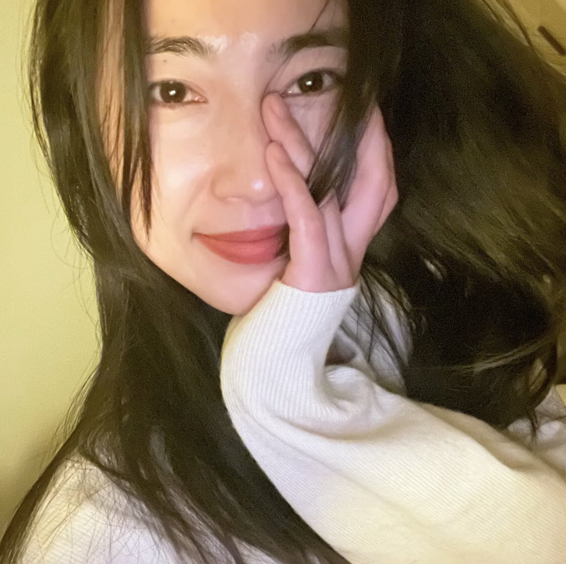 kiss22345's tweet photo. 今天情人节💘收到了特别的礼物，不知道哪位老公送的呀！尾数是8的���系我传给你看，第88个联系我的今晚宠幸你啊🥰🥰🥰 https://t.co/A3eKAhxm36