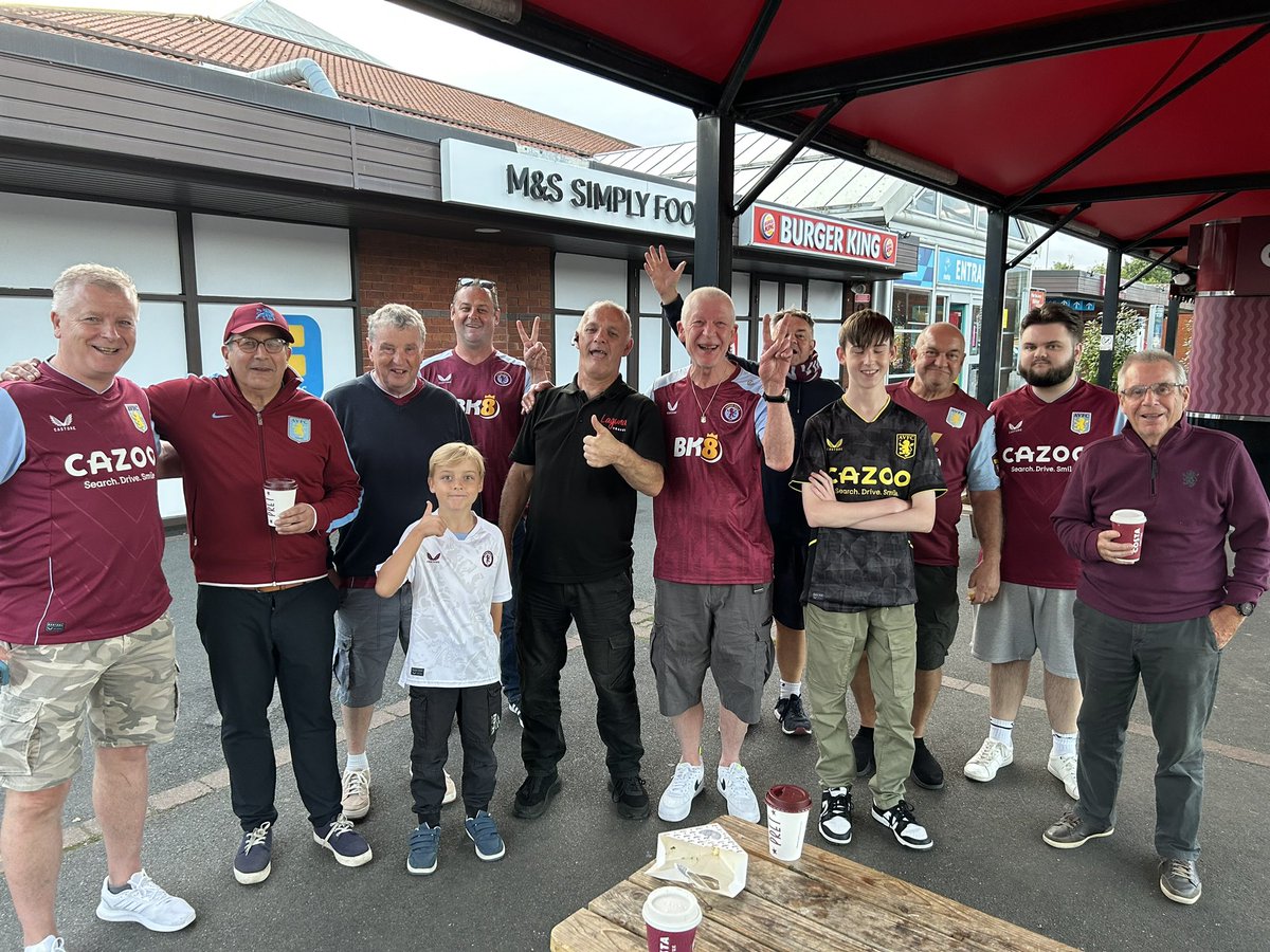 AviscSolent's tweet photo. Great trip up to the Villa yesterday with the @AviscSolent and what a wonderful performance by the mighty Villa!
Why not join us if you live down South Bournemouth, Southampton Didcot, Abingdon, Swindon, Wantage, on the fun bus

@eventsinswindon @WantageTCM @Didcot @ChippyNews https://t.co/dmRtsB88RC