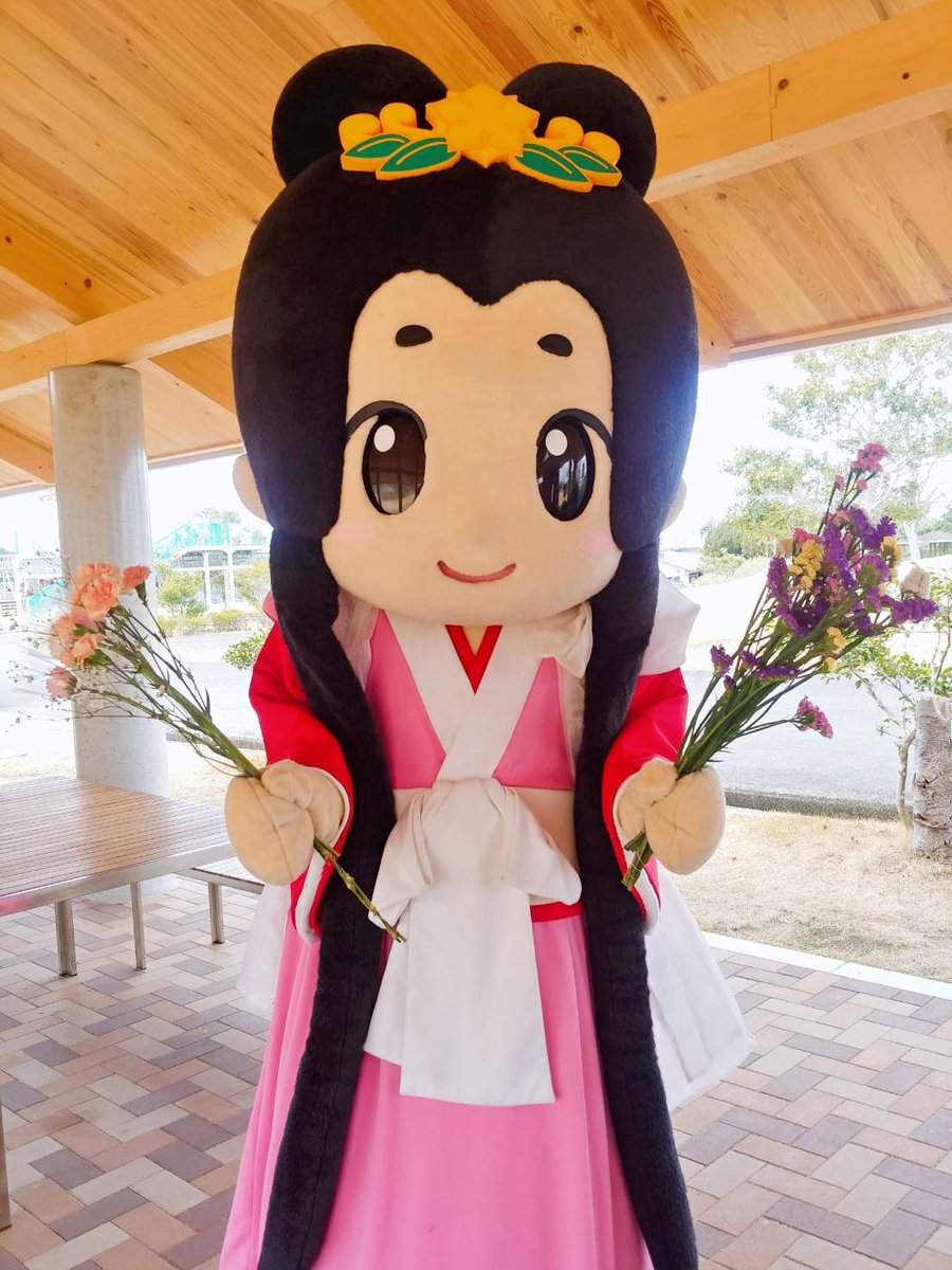 ＼大好き❤️#キャラクターリスト／
⭐️今日のキャラクター紹介⭐️

和歌山から
#みーやちゃん(<a href="/mi__yachan/">みーやちゃん</a>）

道成寺に伝わるシンデレラストーリー「髪長姫伝説」の宮子姫に憧れる女の子💖
可愛いお写真や詳しい情報のページはこちらから🌟
⏬詳細はこちらから✨
charalist.net/kinki/wakayama…