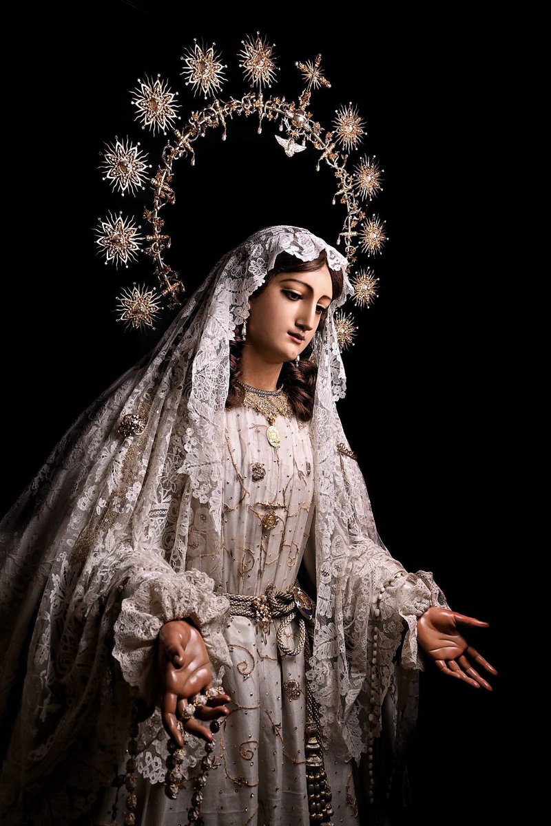 ⚜️ Festividad de Santa María Reina.

#CofradíasMLG