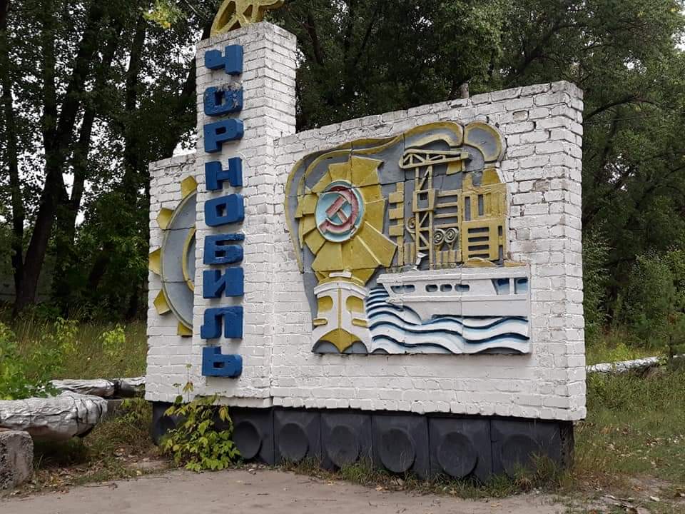 HotelInsonmia's tweet photo. @facebook me recuerda que hace 4 años escribí esto:

La ciudad de #Chernobyl2019, la más cercana al reactor que explotó en 1986, vuelve a estar habitada aunque sus habitantes sólo pueden permanecer allí 15 días y regresar después de otros 15 días fuera de la zona.

#Ucrania2019 https://t.co/wYCYhfBCH3