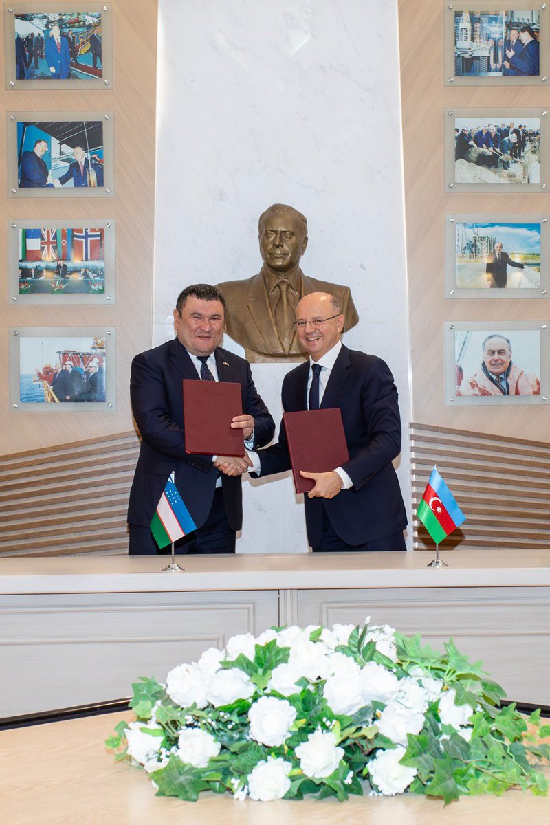 ParvizShahbazov's tweet image. We signed the new #RoadMap for the development of our energy cooperation of 2023-2025 with the Energy Minister of Uzbekistan Jurabek Mirzamakhmudov. We have many future #EnergyProjects, and our #EnergyPartnership will further strengthen our relations.