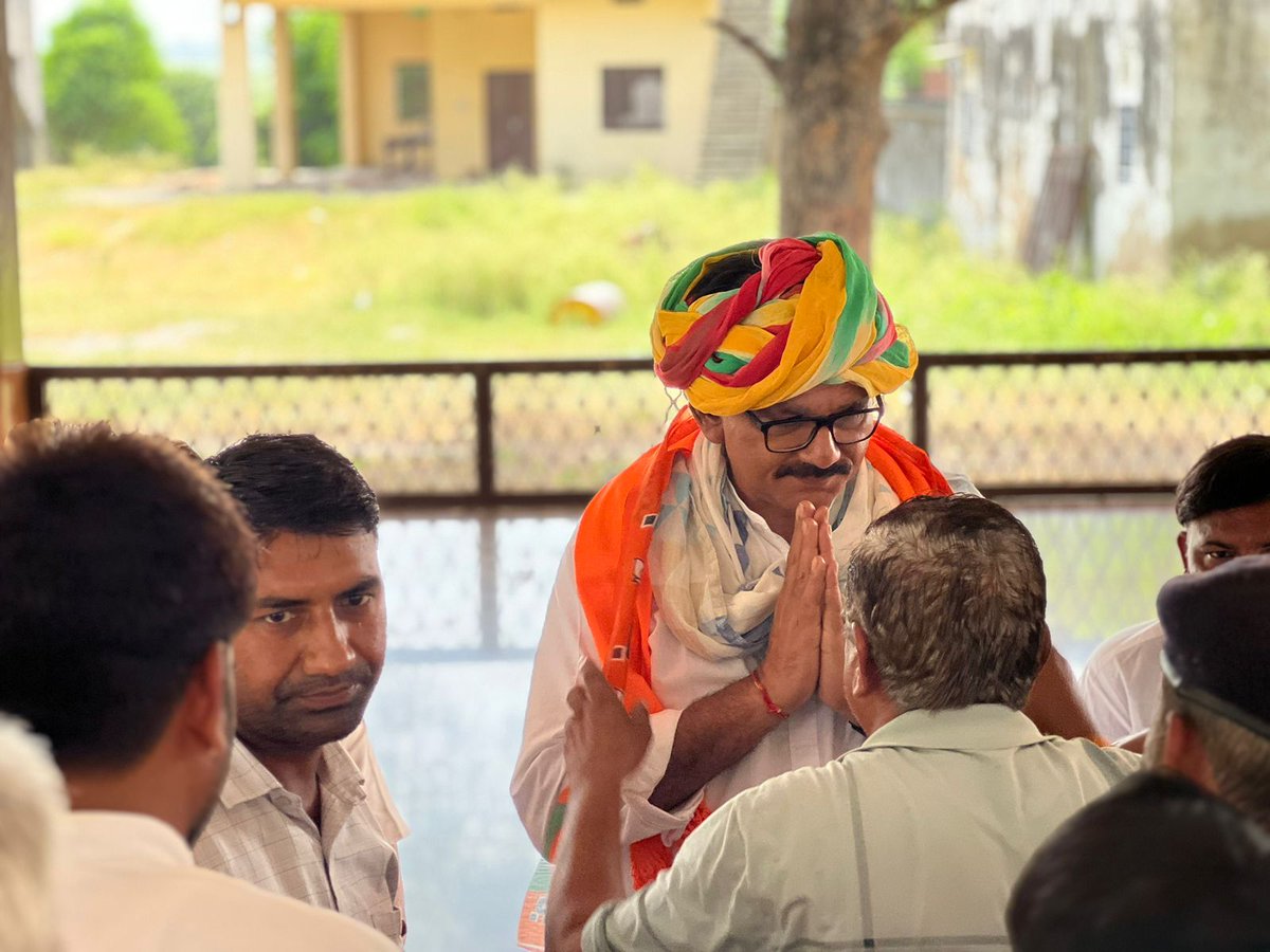 VikasChGBN's tweet photo. उत्तर प्रदेश का उत्तम विधायक राजस्थान में भी उत्तम।
#MLAJewar श्री @DhirendraGBN जी को राजस्थान प्रवास के दौरान भारतीय जनता पार्टी के लिए उत्कृष्ट कार्य कर नेशनल और स्टेट लेवल पर अपनी पहचान बनाई।
#TopPerforming #MLAJewar
#NationalRank:1
#StateRank:1
@BJP4Rajasthan @BJP4India https://t.co/IRcEL3P7AD