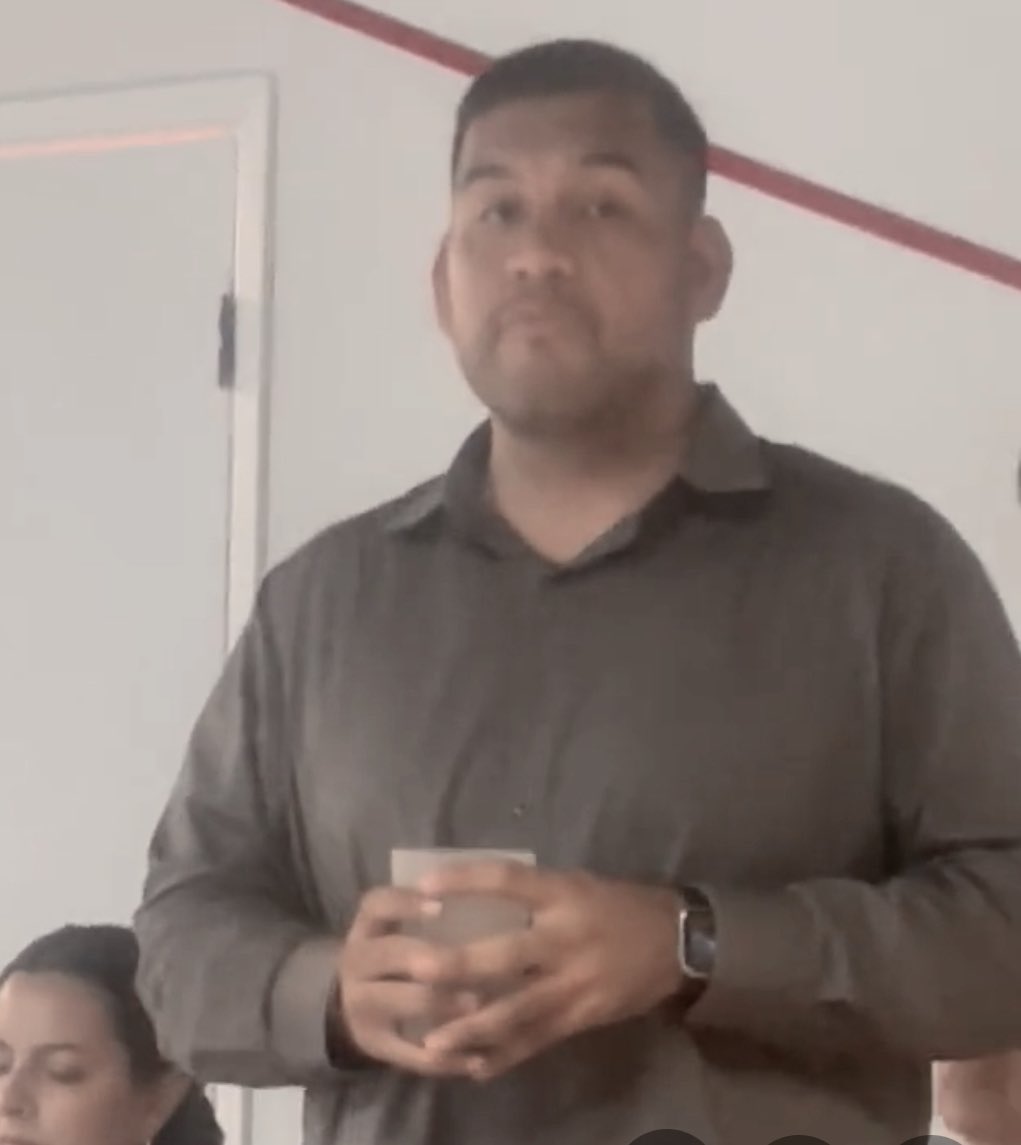 hearinladotcom's tweet photo. Today we learned just how quickly a once-idealistic Abolitionist 

can devolve into a 

contact-my-office-for-the-answer-to-your-yes-or-no-question

who then instructs his staff to call the LAPD on a constituent at the public neighborhood meeting 

#InNoTime https://t.co/THspiDlI5y