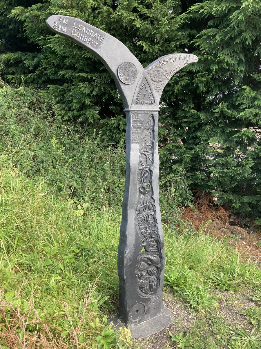 SustransNorth's tweet photo. Many thanks to one of our volunteers Phil, for designing this #MillenniumMilepost on National Route 7 in #Leadgate. Phil chose blue and yellow as the colours of County Durham.

#NationalCycleNetwork https://t.co/4AuhAtwj6p