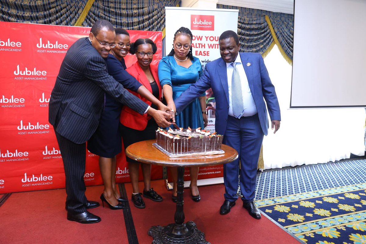 JubileeGroupKE's tweet photo. We've empowered 20 skilled Independent Financial Advisors to guide our clients towards their financial aspirations. From promoting diverse investment products to offering expert support, our IFAs are driving success. 

#Futureproofyourself 
#LiveFree https://t.co/4fskSTsmhb