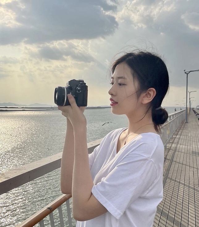jmkwan_'s tweet photo. How're u so cute like this? https://t.co/B4nTTJYNcj