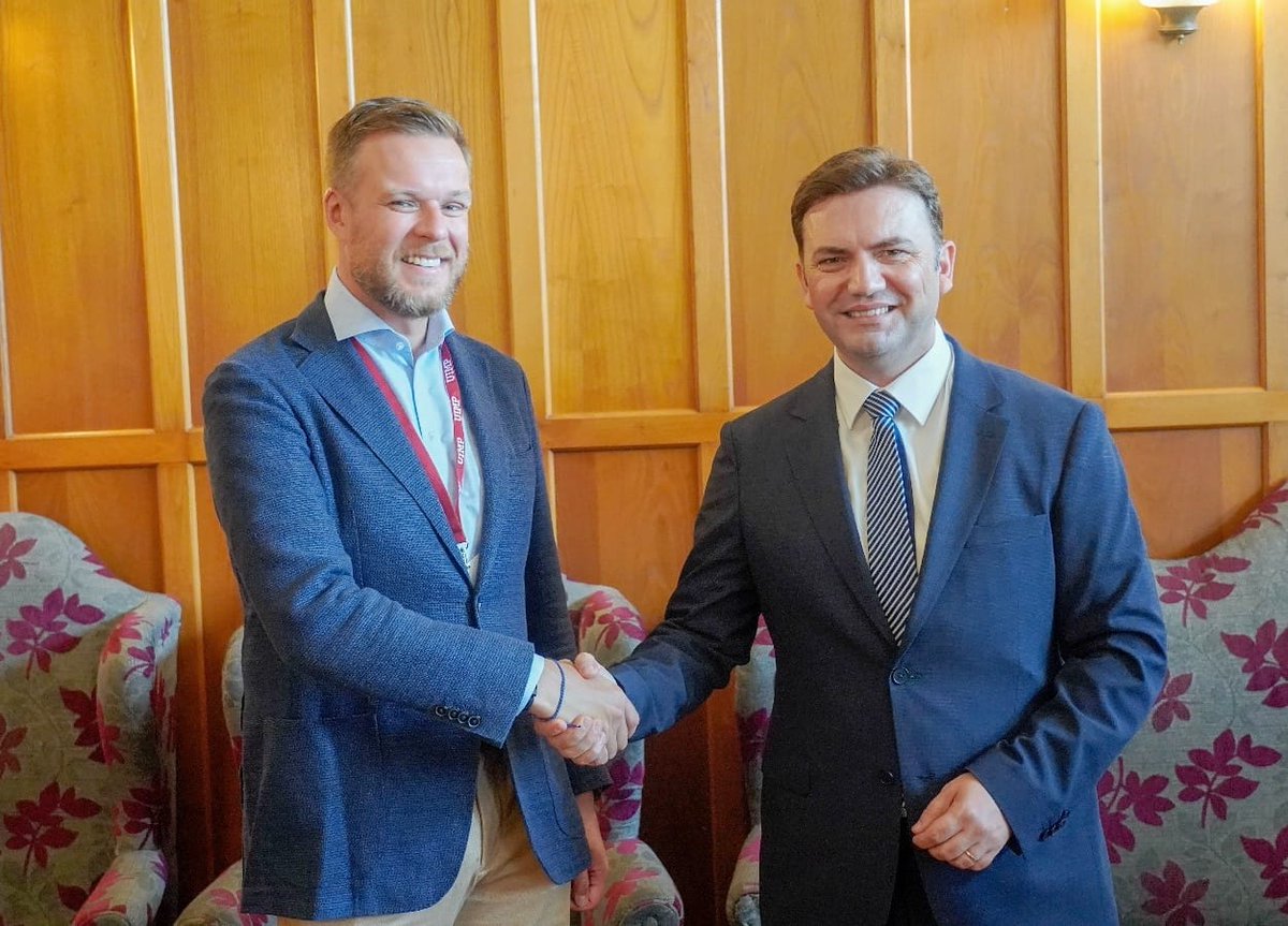 Bujar Osmani tweet media