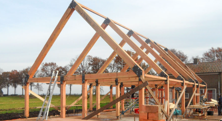 Houtbouw met HSB of CLT
Waar houtskeletbouw (HSB) al eeuwenlang succesvol in allerlei vormen wordt toegepast, maken we de laatste decennia in toenemende mate gebruik van Cross Laminated Timber (CLT). 
cutt.ly/1wg9jgpr