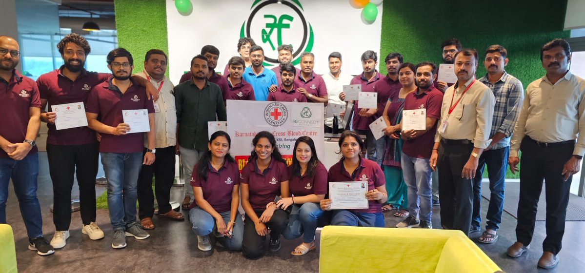 REConnectEnergy's tweet photo. 🩸💉 𝗕𝗹𝗼𝗼𝗱 𝗗𝗼𝗻𝗮𝘁𝗶𝗼𝗻 drive was organized recently at our Head office in Bangalore. Team participation with a shared sense of purpose and compassion was commendable ! 🙌 https://t.co/dWaNLMBTLv