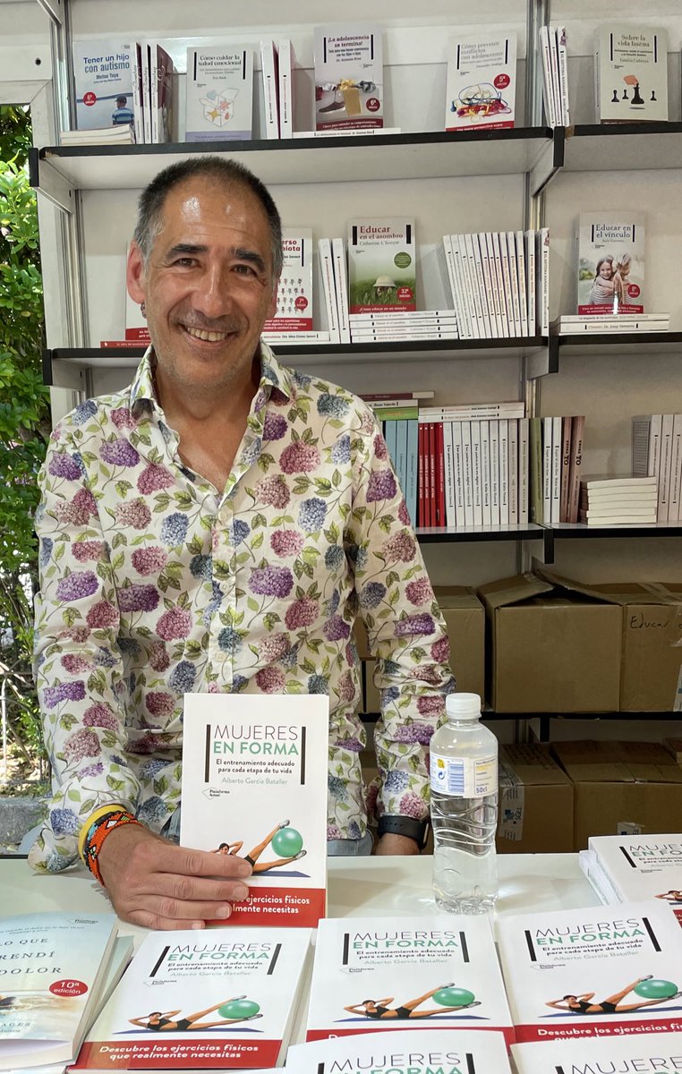 #mujer #ironman , <a href="/Olganodrafting/">Olga Villanueva</a> <a href="/mariarsuaga/">María Arsuaga G-Pelayo</a> en el = año #GGEE 50-54 , el #entrenamiento específico #mujerydeporte de la mano de <a href="/agarbasn1/">Alberto Garcia</a> FELICIDADES y GRACIAS #mujeresenforma <a href="/IRONMANtri/">IRONMAN Triathlon</a> <a href="/Ironman_France/">IRONMAN FRANCE</a> #vichy2023 #kalmar2023 ¿adivináis cuantos llevamos?