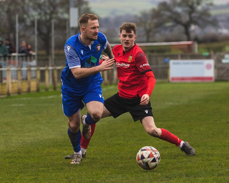 ThackleyAFC's tweet photo. Injury Update - Aidan Chippendale

Winger set to undergo surgery and will miss extended period - #ThackleyAFC
https://t.co/kCKA40DEIq https://t.co/X46d7tWFpm