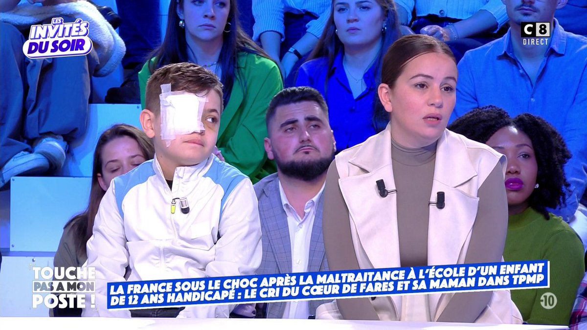 🇫🇷 FLASH - Exclu medaveprod 
 La Secrétaire d'État chargée de la Jeunesse Prisca Thévenot c'est entretenue ce matin au telephone avec Sarah la maman de #fares qui a subi un #harcelementscolaire à #Carcassonne.  Elle promet de s'occuper du cas de #fares aujourd'hui.