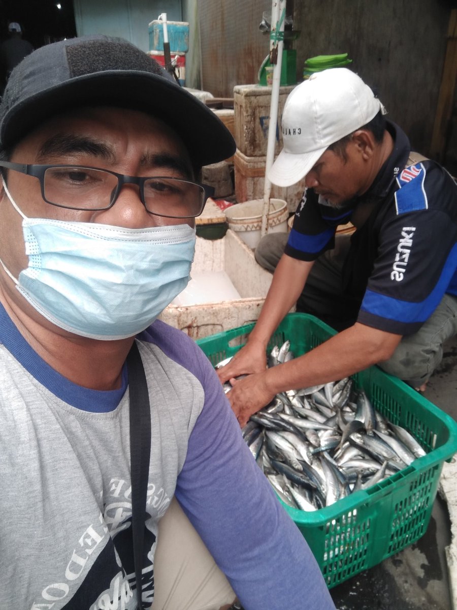 D74Darwis's tweet photo. Selasa. 22/08/23 Darwis Daeng Luhkan Halbar melaporkan hasil tangkapan ikan sorihi, kel motilo,a Desa Talaga sebanyak 300kg
#GiatLuhkanSatminkalAmbon
#Halbar
@BP3_Ambon https://t.co/ycMshdmSMb
