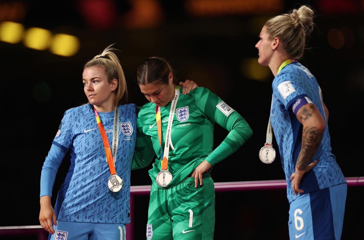 Lauren Hemp tweet media