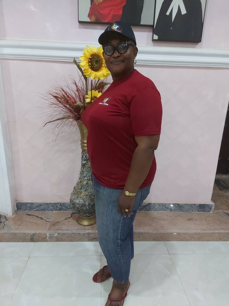 Alwayssistersf's tweet photo. To my fellow women, may you find blessings, inspirations and practical help as you navigate today. https://t.co/dlTs5Cphvv