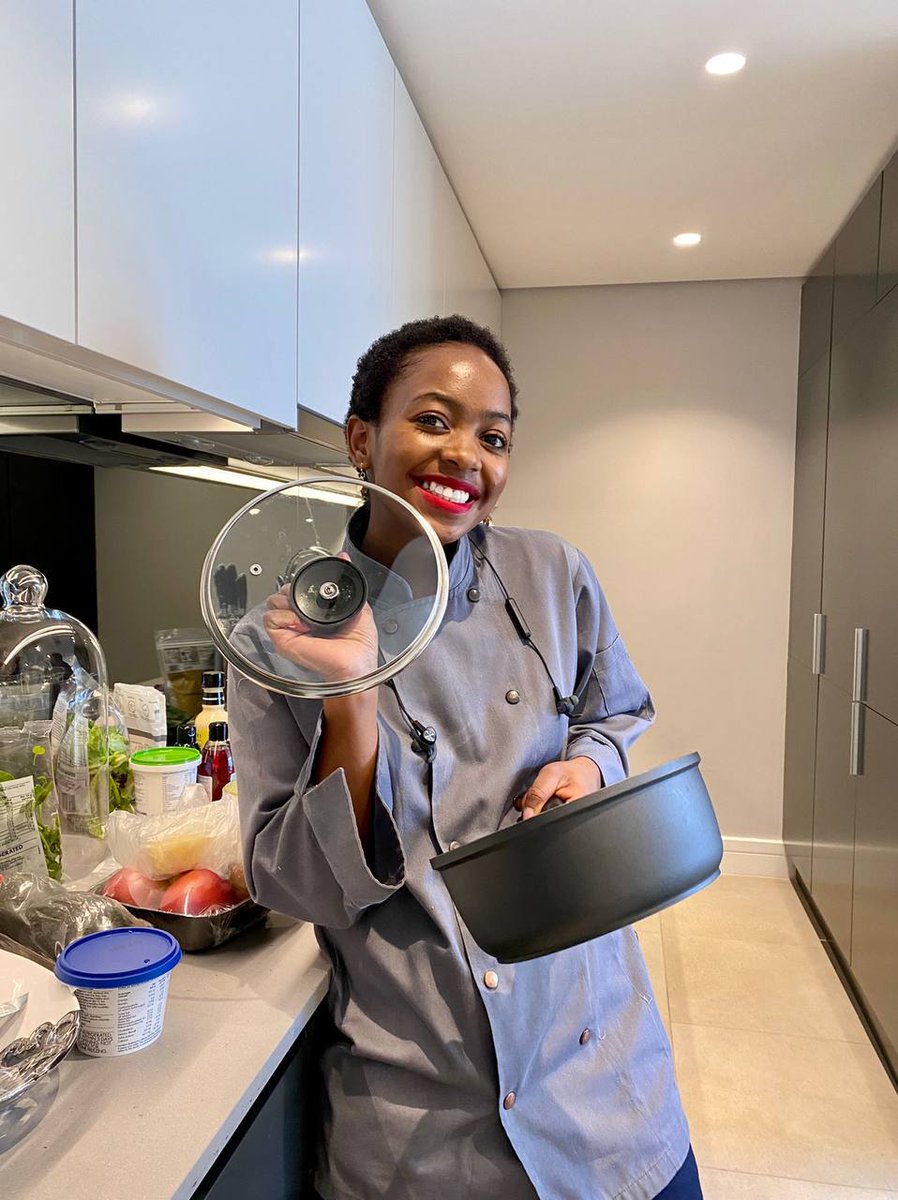 OurlivesMarket's tweet photo. Founded in 2019 by wellness foodie Irene Disemelo, Nibblepack brings a unique approach to food and beverage services. Services: Private Chefs, Meal Prep, Dietician Approved Meals, Corporate or Group Catering. https://t.co/hBO8wg4Afl