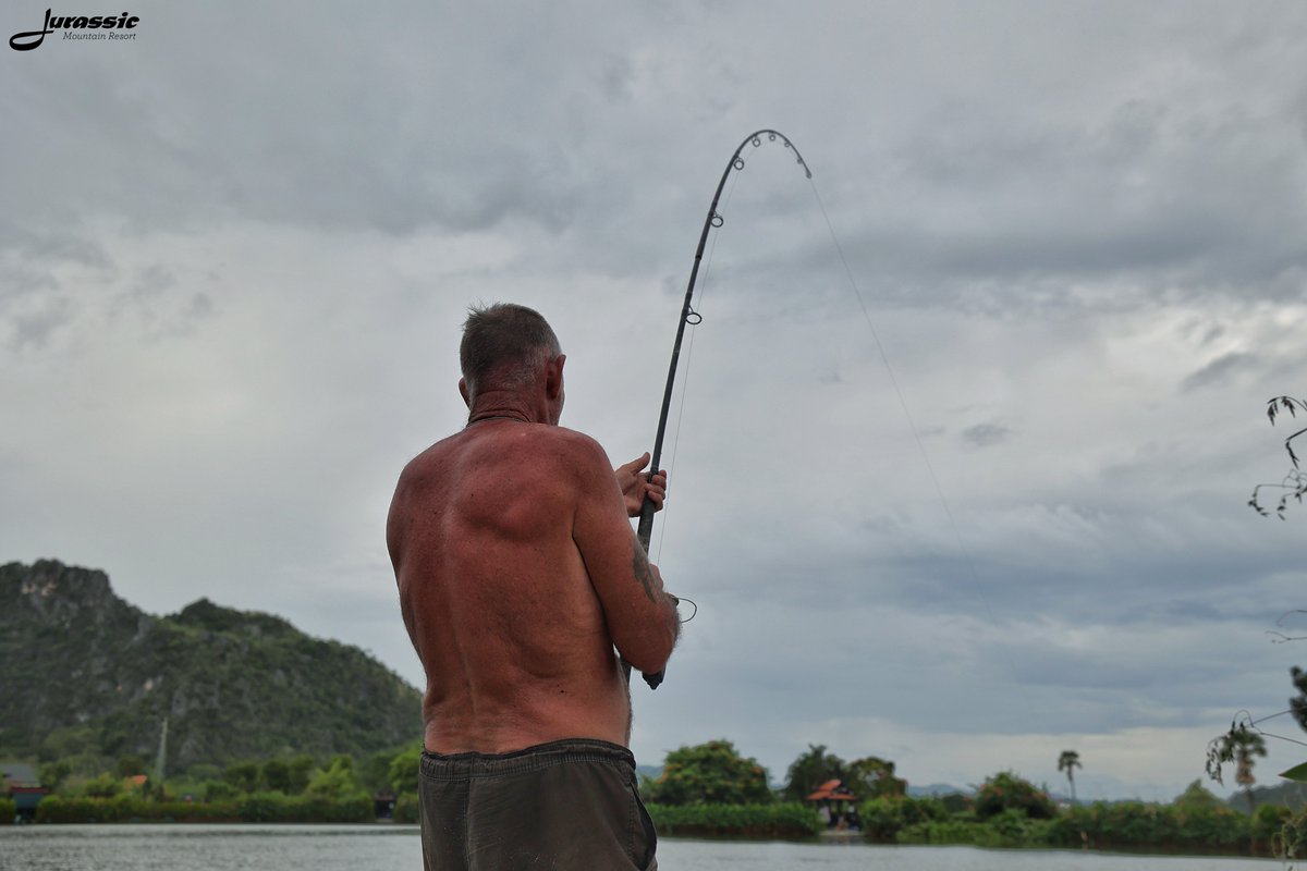 FishJurassic's tweet photo. Big John gave his carpy challenger a stern look and said, "Oi get here you!".
https://t.co/lhDzXTxgPA
enquiries@jurassicfishingthailand.com
#JurassicMountainFishingPark #BigJohn #BigFish #Fish #Carp #SiameseCarp #Fishing #Angling #CarpAngling #PredatorAngling #AnglingAdventure https://t.co/SDs8PzUl3i
