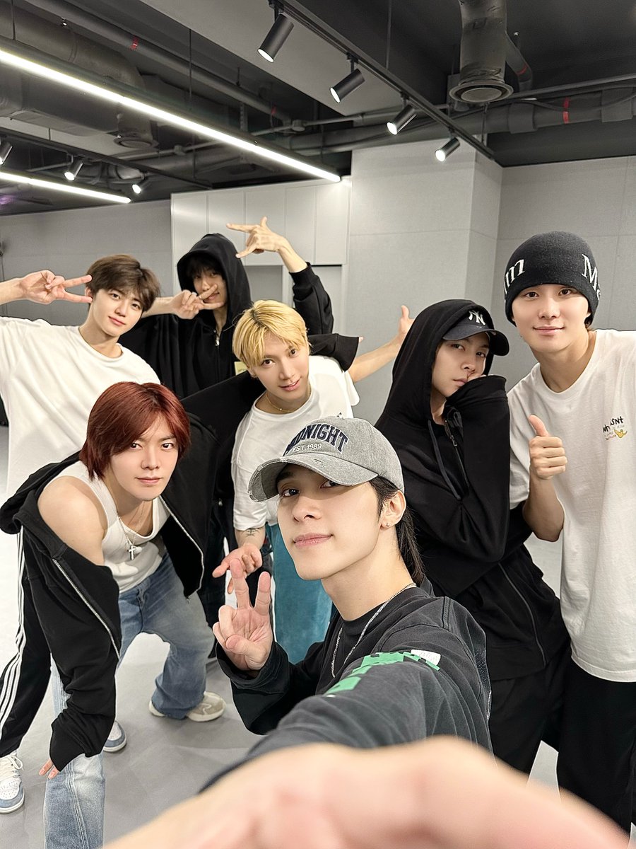 I wanna see u dance dance ♪ ( ᷇࿀ ᷆ و(و "

#NCTU #WorkIt
#NCT #NCT_NATION
#NCT_NATION_ToTheWorld