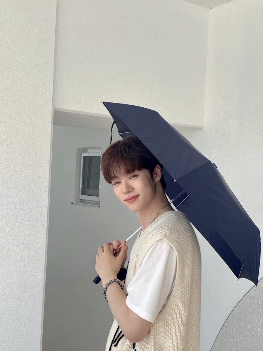 thewind_twt's tweet photo. [#김희수] WHIZ🍃 D+100
위즈랑 만난지 벌써 100일째!
위즈에게 100일 선물🎁 투척‼️ https://t.co/Fh76ETj5ig