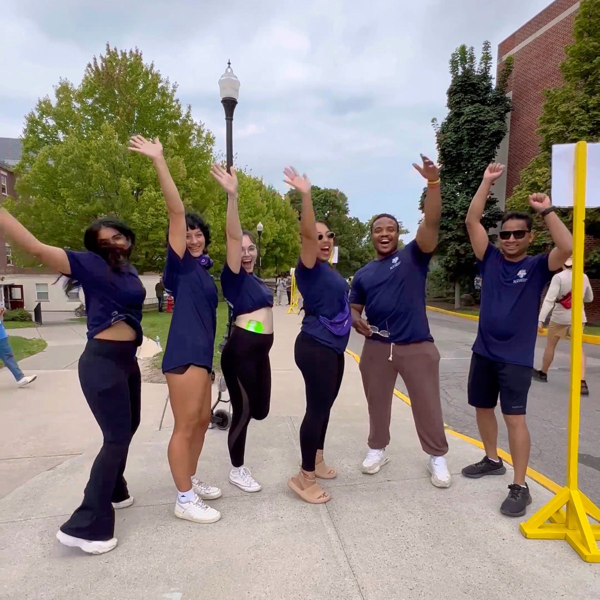 Move in day 2️⃣! 

Welcome, Yellowjackets! 🐝 #UR2027