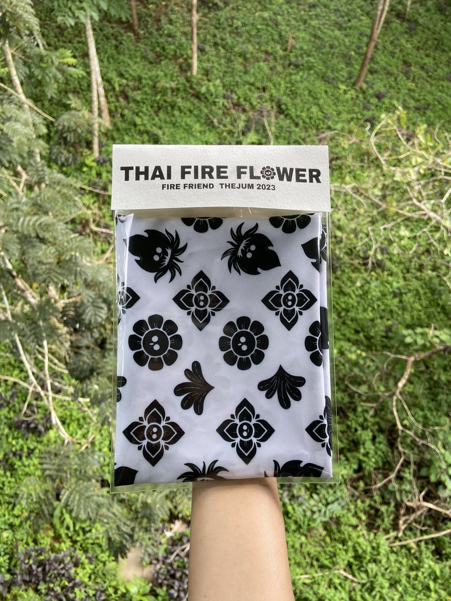THEJUM569's tweet photo. 🌼THAI FIRE FLOWER🌼
มี 3 สี ขาว ดำ ชมพู
Size : 50x50 cm
ผ้าไหมอิตาลี
ราคา 390.- ค่าส่ง 30.-
2 ผืนส่งฟรีครับ
รูปเพิ่มเติมในข้อความครับ
ทัก inbox ได้เลยครับ
#Thaifireflower #thejum #firefriend #นายกส้มหล่น https://t.co/K677Vu3DE1