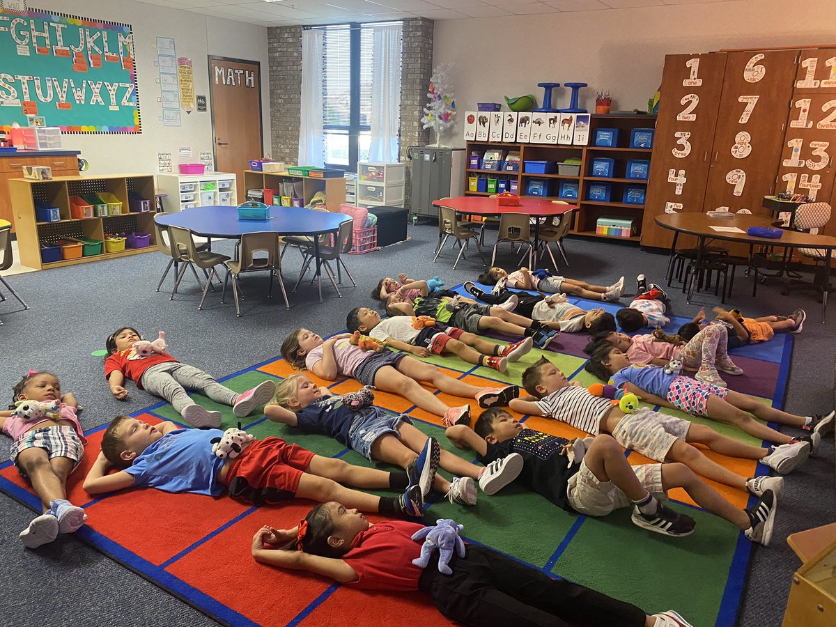 Practicing deep breathing and making our fuzzy friends go up &amp; down on our tummies! #socialemotionallearning #deepbreathing #bigfeelings #kinder <a href="/NortonKnights/">Norton Knights</a>