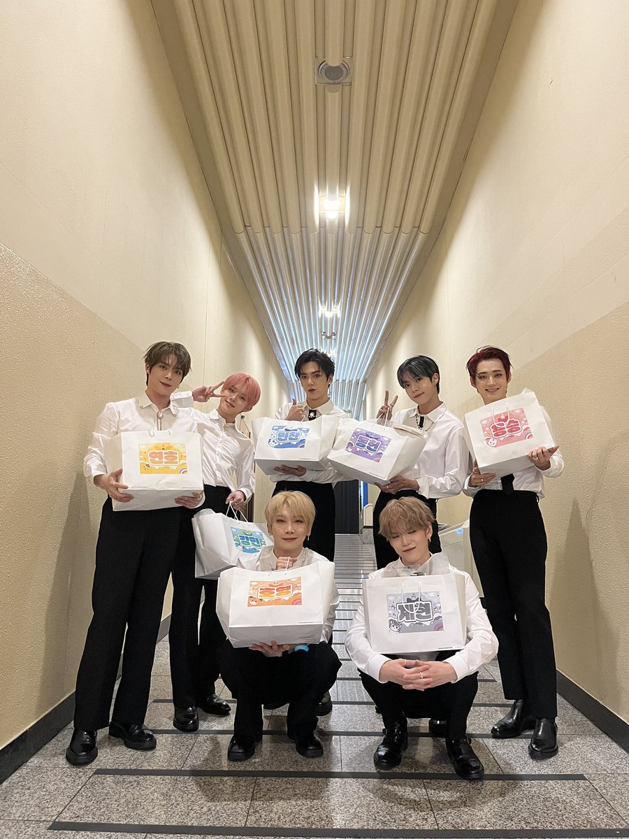 timetominchan's tweet image. 220822 #베리베리 #민찬