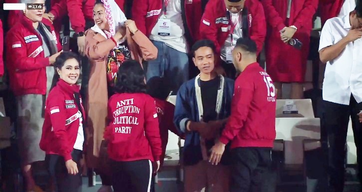 Jovan1515's tweet photo. Kopdarnas PSI 2023

#GibranSayangPSI https://t.co/SAhDw94Xce