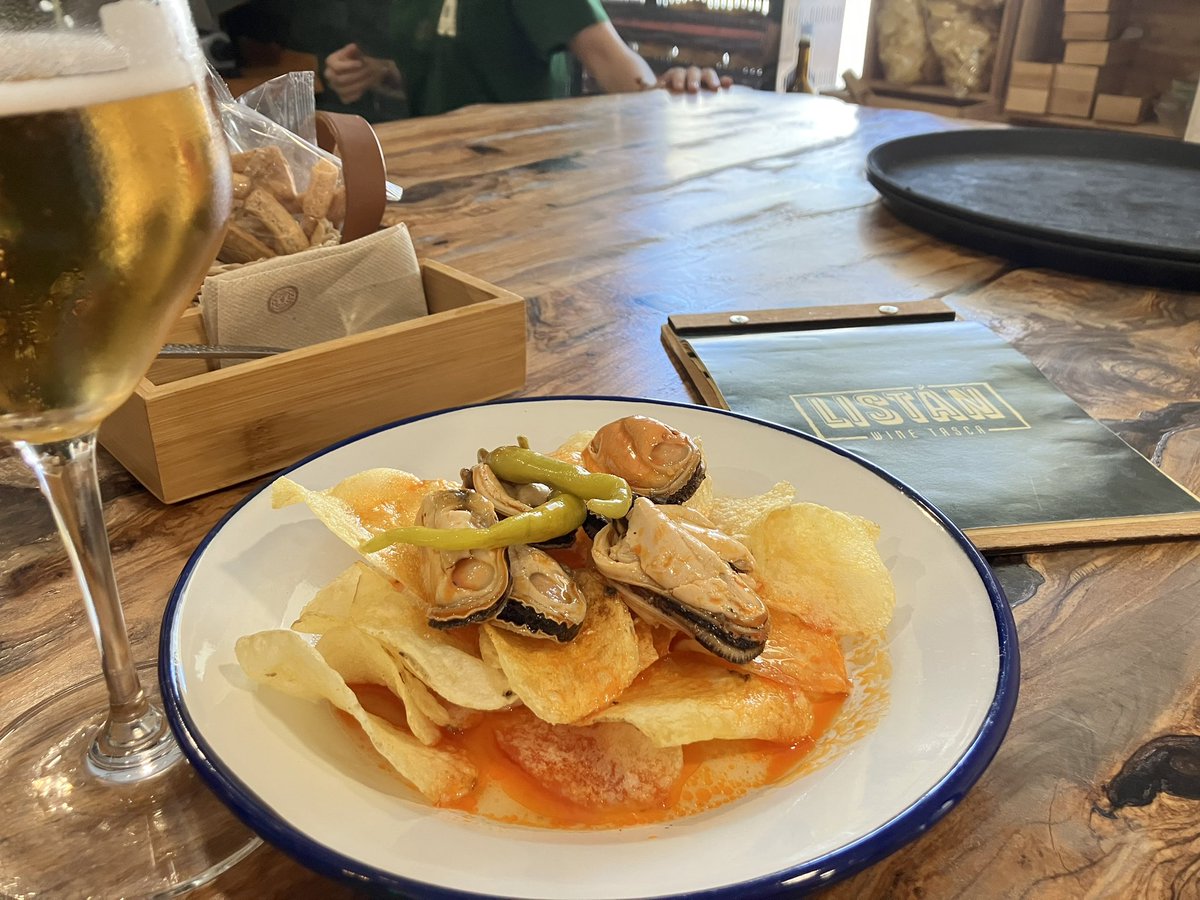 cuatrogatosWine's tweet image. #stopandgo en #ListanWineTasca