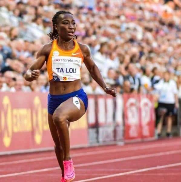 AOuattara_PRCI's tweet photo. Félicitations et tous mes encouragements à notre championne @majotalou qui termine quatrième en finale du 100 mètres Dames du Championnat du Monde d’athlétisme de Budapest, avec un temps de 10.81’. ⤵️ https://t.co/Cyc8sXMvcm