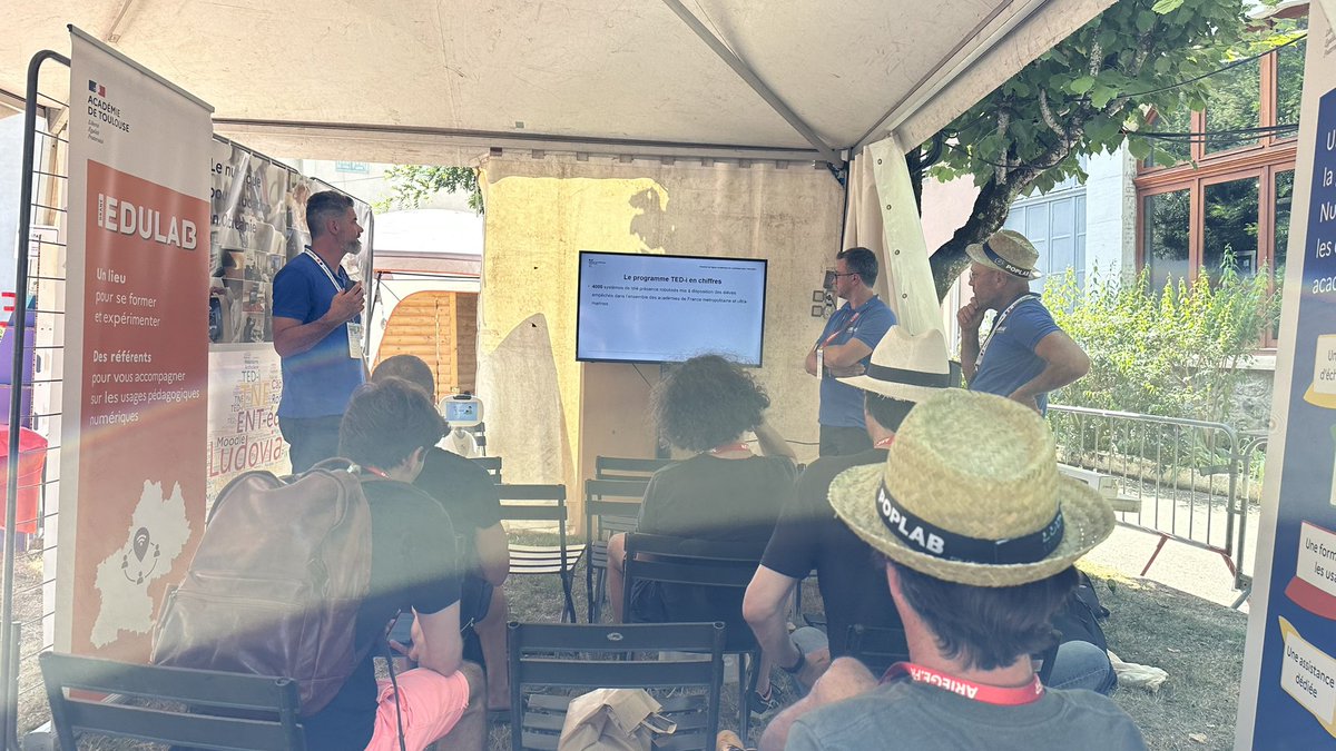 DaneTlse's tweet photo. #Ludovia20 débute avec un atelier sur le dispositif TED-i pour les élèves hospitalisés, sur le stand de la @RA_Occitanie.
🗓️ Retrouvez le programme complet ici : https://t.co/sfDOWgPoSD
ℹ️ Pour en savoir plus sur TED-i : https://t.co/KdtGjxKWtO https://t.co/nfLTaYjIAu