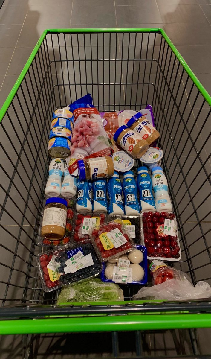 life_n9's tweet image. التغريـدة خاصة لـ الرياضيين المعضلين 
معاكم وحدة مشترياتها مُعتادة وماتحب تغيير
شاركوني مشترياتكم + توصياتكم خلوني اغش
لسلة هاليومين واجرب مُنتجات جدييدة 🚶‍♂️🛒