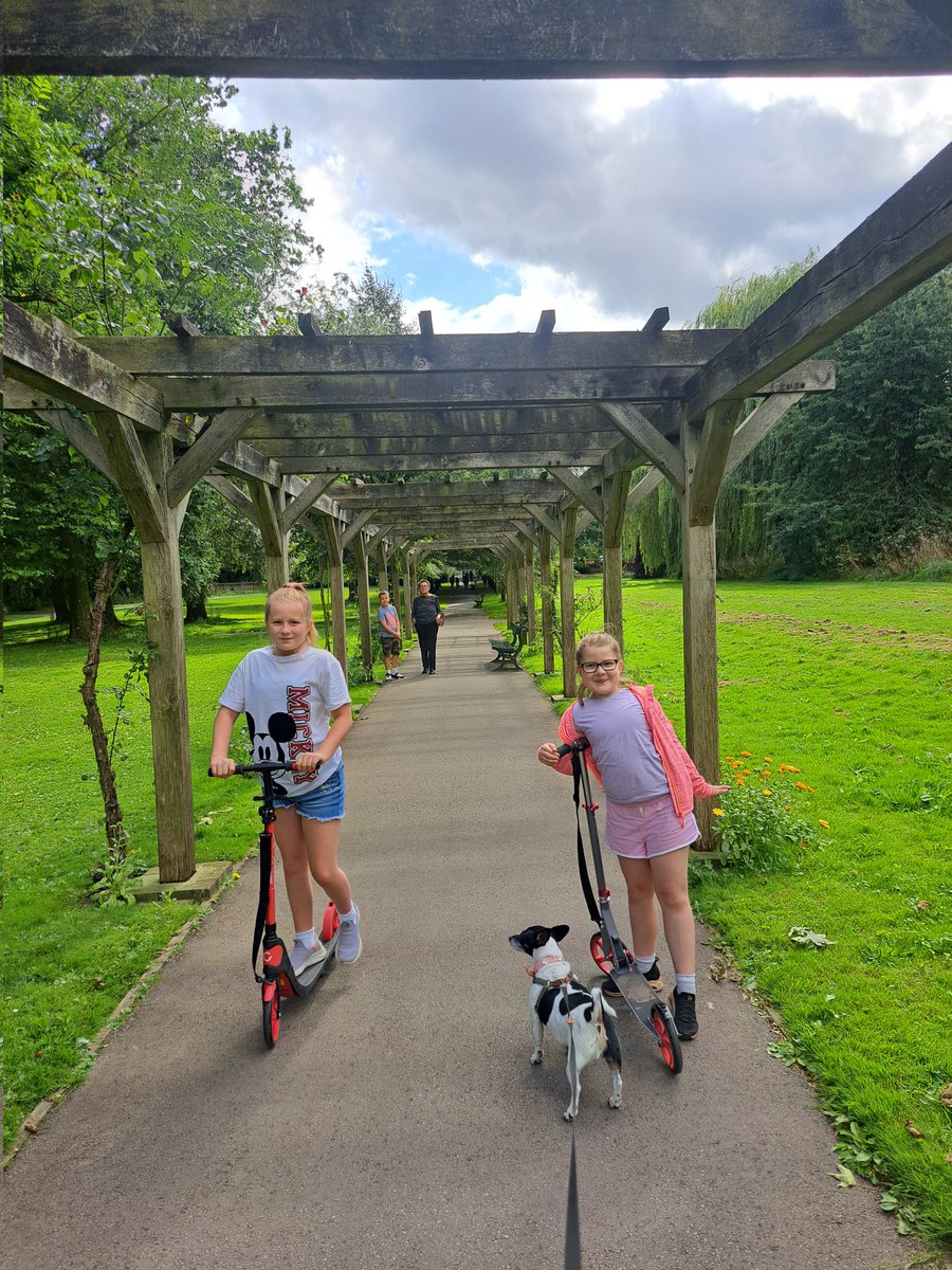 SarahSeaman8's tweet image. Scooting around Rowntree Park in York
#healthyselfie @MrJeff85 @staynorHprimary