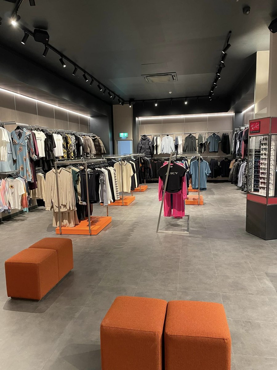 hurleysofficial's tweet image. Phase one of our store refit is now open! 🛍

While there are some finishing touches to be made, we wanted to show you all the new refit. 😍

It is now filled with brand new stock, so come and check it out! 👋

#storerefurb #shoplocal #shoprefit #newarrivals #designerwear