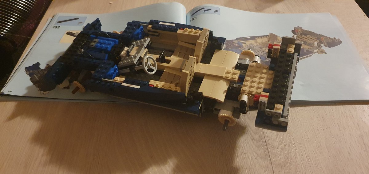 Mecore3's tweet photo. Es geht weiter. Was wird es? https://t.co/10df2JoNTB