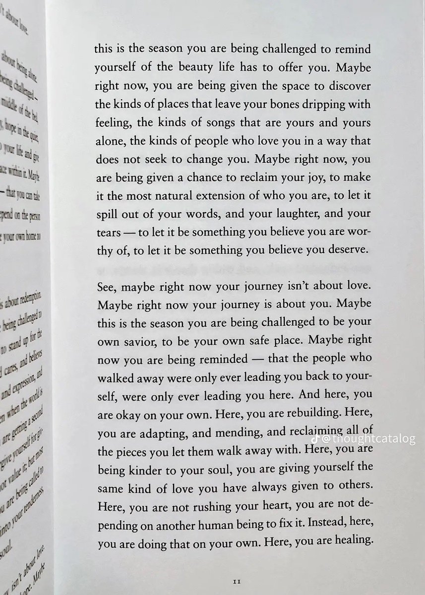 pretty little poison☠️ tweet media