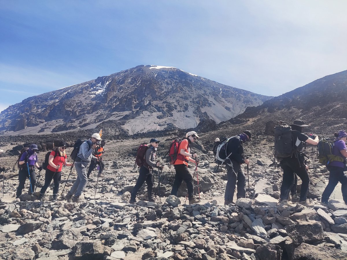 HighestHarp's tweet photo. Kilimanjaro brings you through 5 distinctive climate zones💜
1. Arctic Zone
2. Alpine Desert
3. The Moorland resembles the Irish mountains. 
4. Rainforest Zone. 
5. Farmland and Plantations 
#HighestHarp  #Kilimanjaro #CysticFibrosisIreland  #tanzania #kilimanjaroclimb #climate https://t.co/veaTfN3K2W